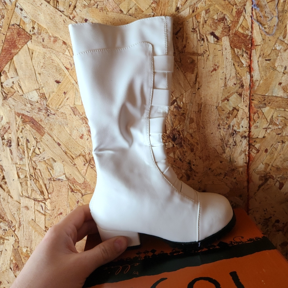 Ellie white kids boots 1" heel